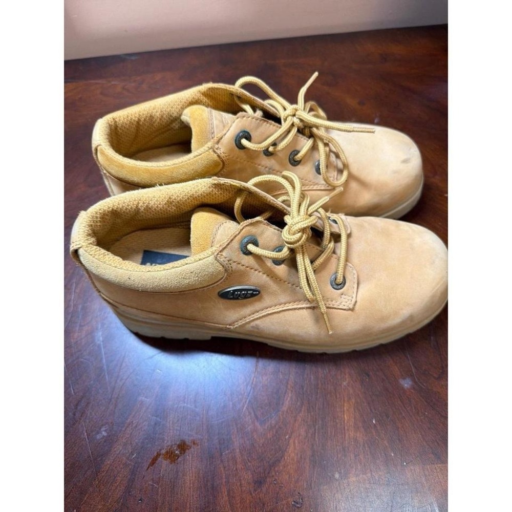 Boots - Picture 2 of 7
